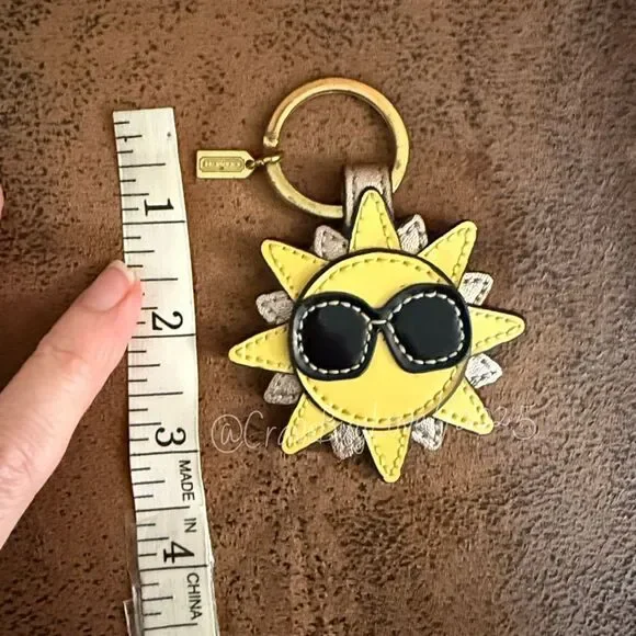 COACH SUNSHINE CHARM KEY FOB VINTAGE/Y2K OVERSIZE SUNGLASSES MINI HANGTAG VGUC - Picture 6 of 9